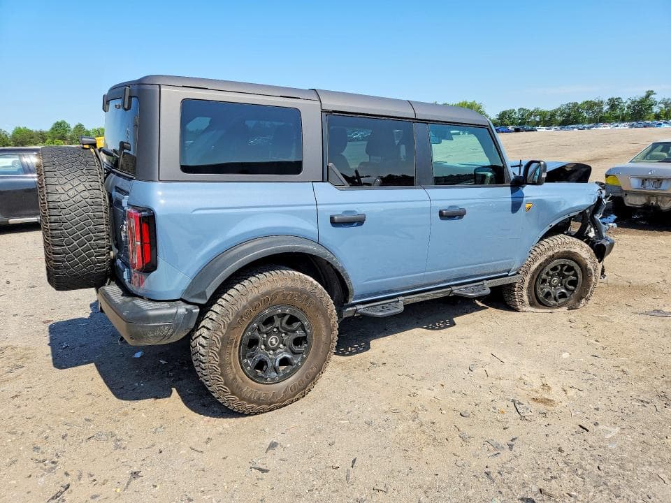 2023 FORD BRONCO BASE 3