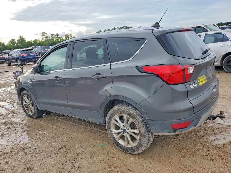 2019 FORD ESCAPE SE 2