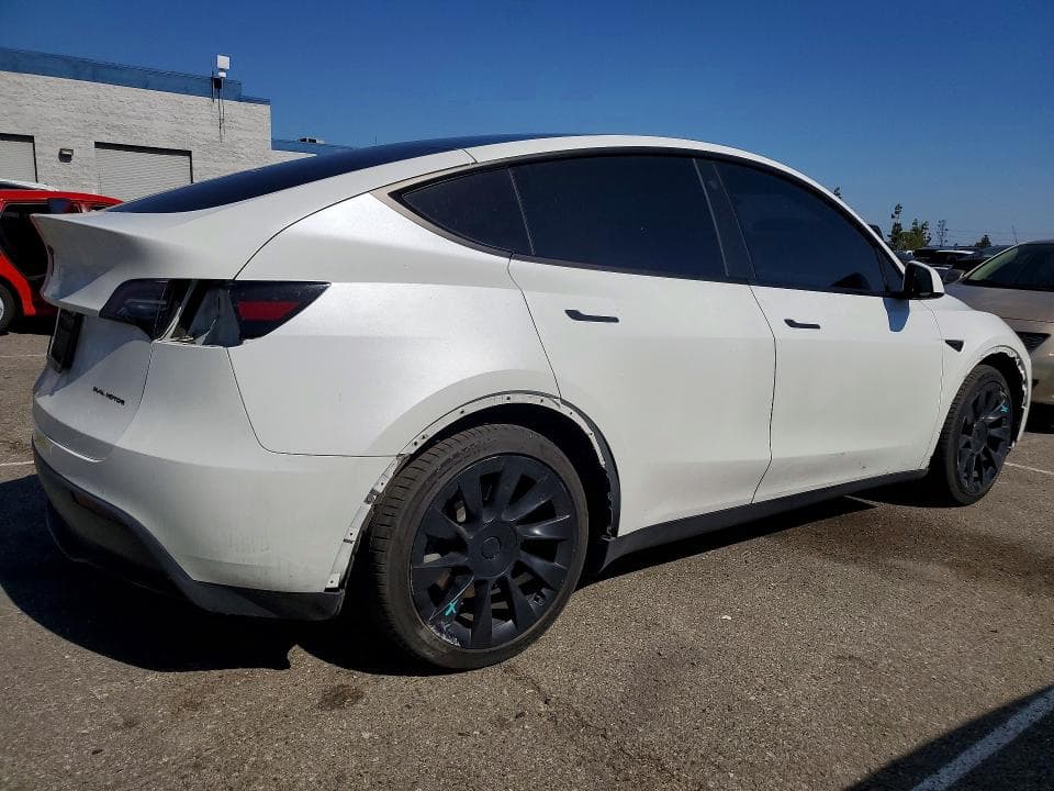 2023 TESLA MODEL Y 3