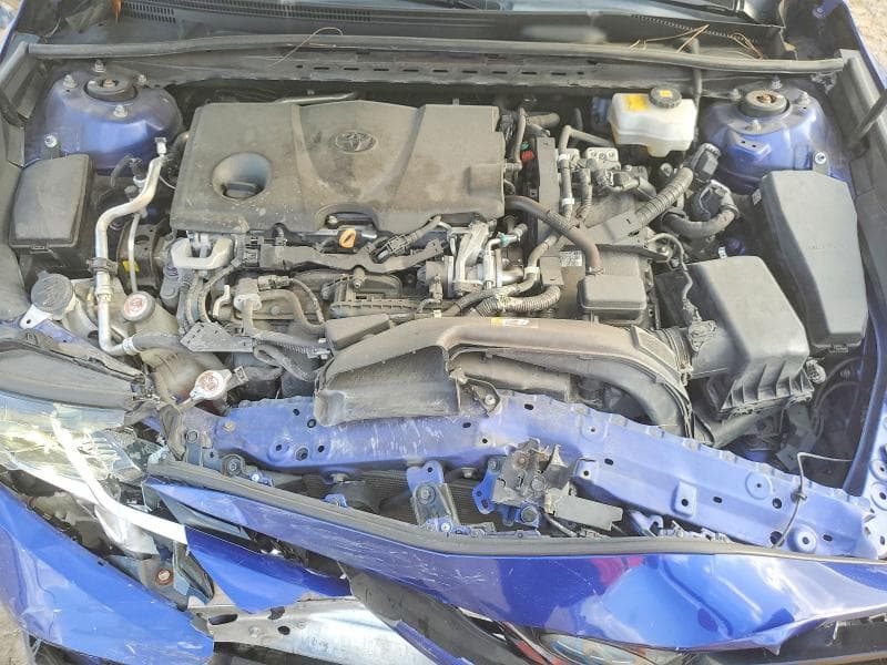 2018 TOYOTA CAMRY LE 11