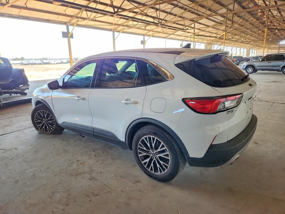 2022 FORD ESCAPE SE 2