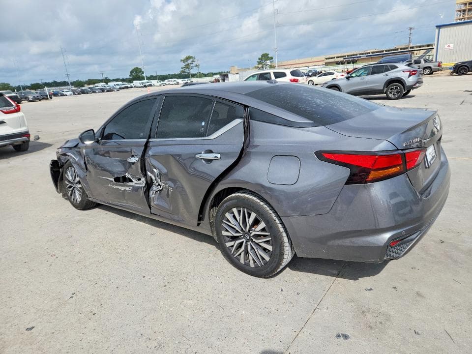 2023 NISSAN ALTIMA SV 2