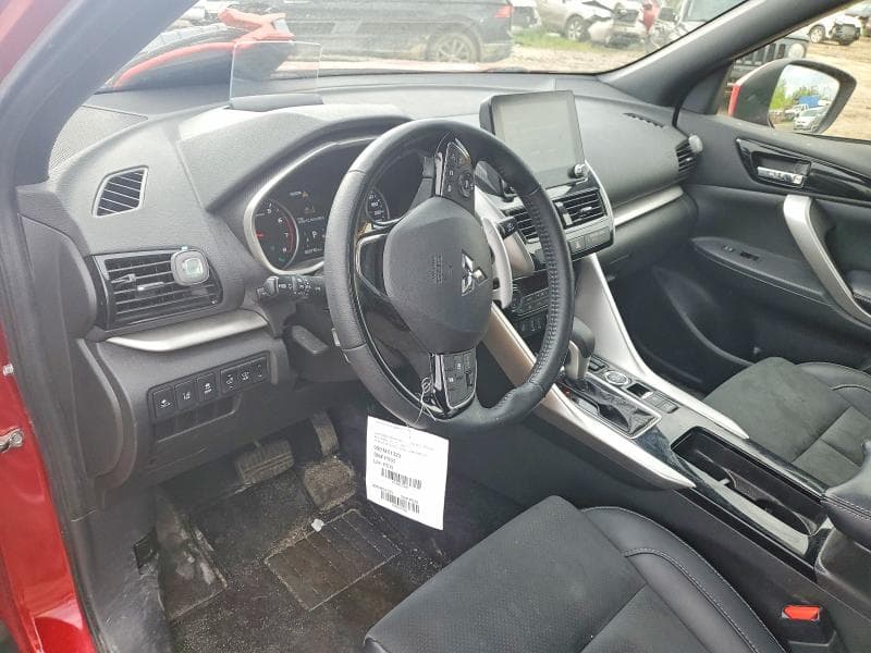 2023 MITSUBISHI ECLIPSE CROSS LE 8
