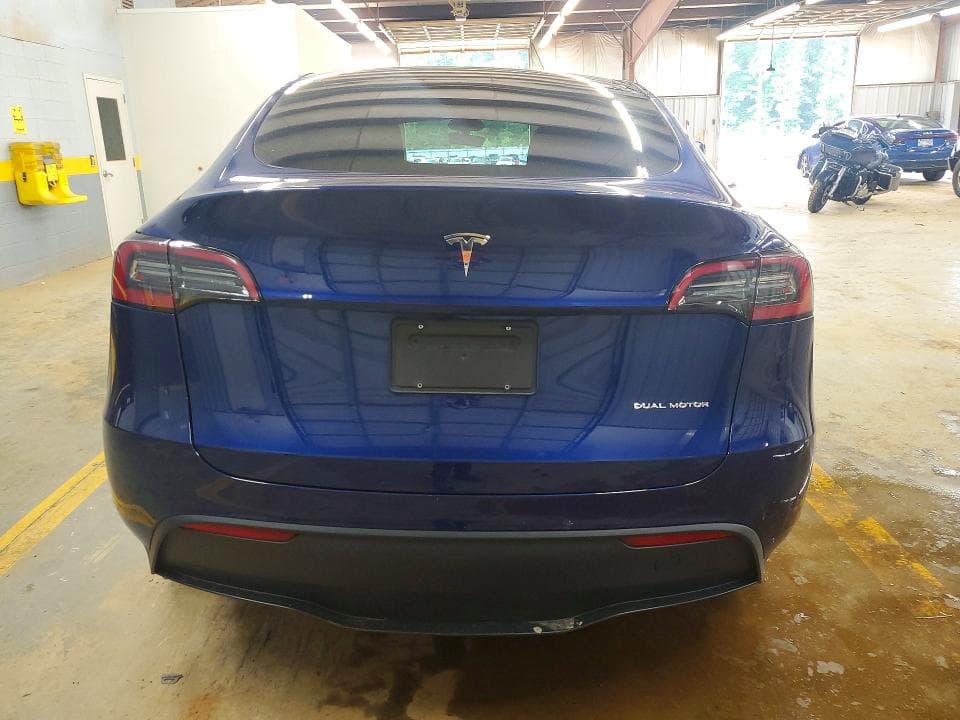 2023 TESLA MODEL Y 6