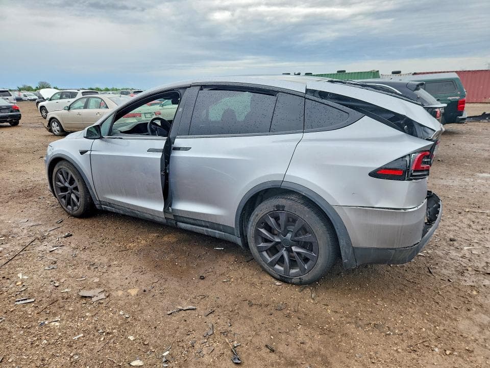 2025 TESLA MODEL X 2