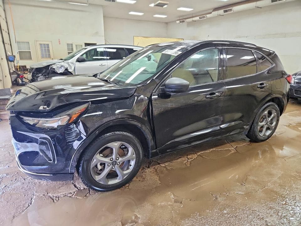 2023 FORD ESCAPE ST LINE - 1