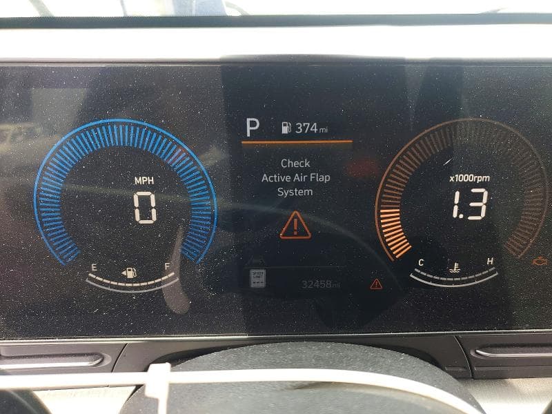 2024 HYUNDAI KONA SEL 9