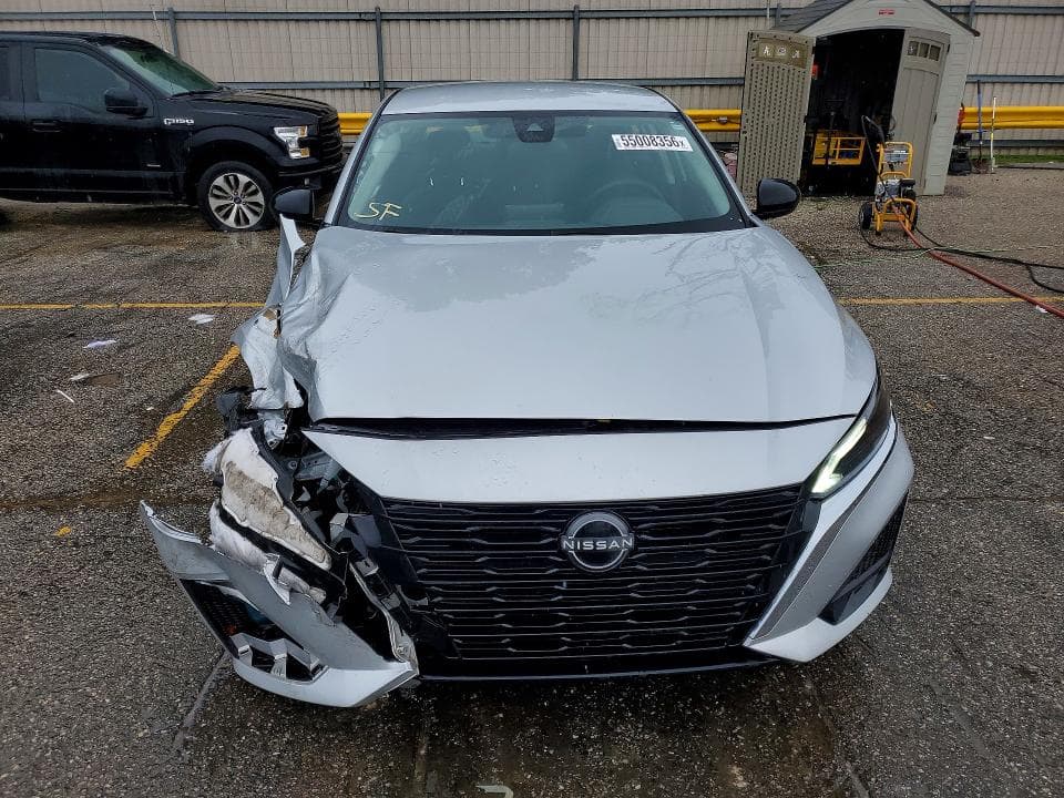2024 NISSAN ALTIMA SV 5
