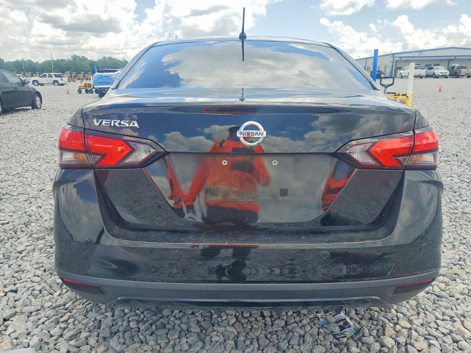 2022 NISSAN VERSA S 6