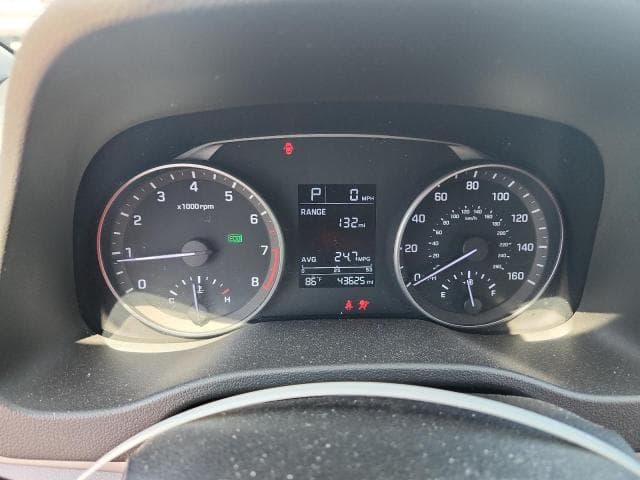 2017 HYUNDAI ELANTRA SE 9