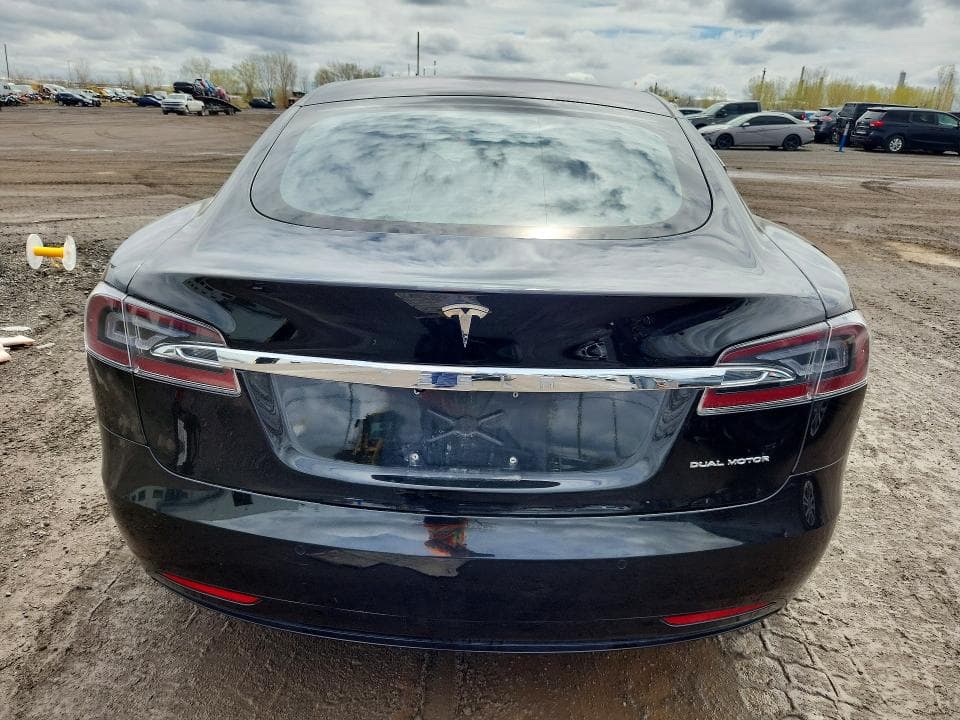 2021 TESLA MODEL S 6