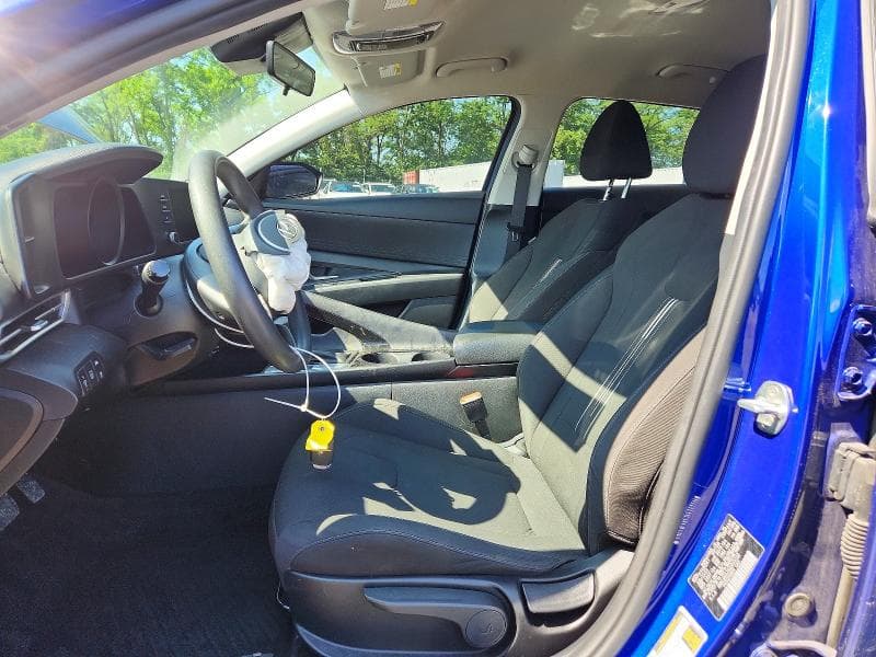 2022 HYUNDAI ELANTRA BLUE 7