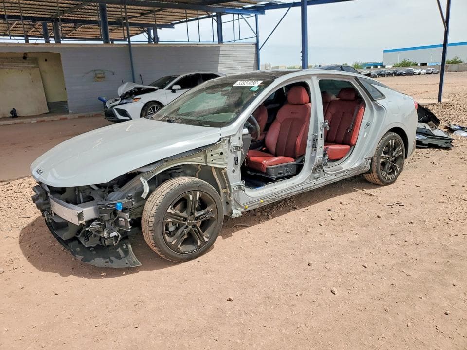 2022 KIA K5