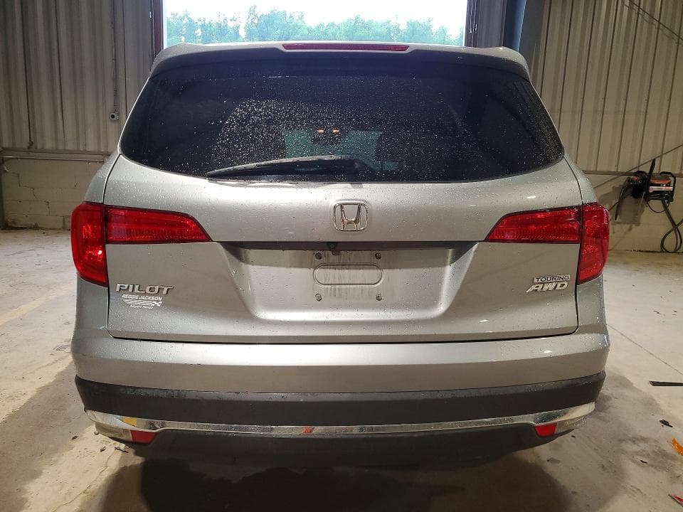 2018 HONDA PILOT TOURING 6