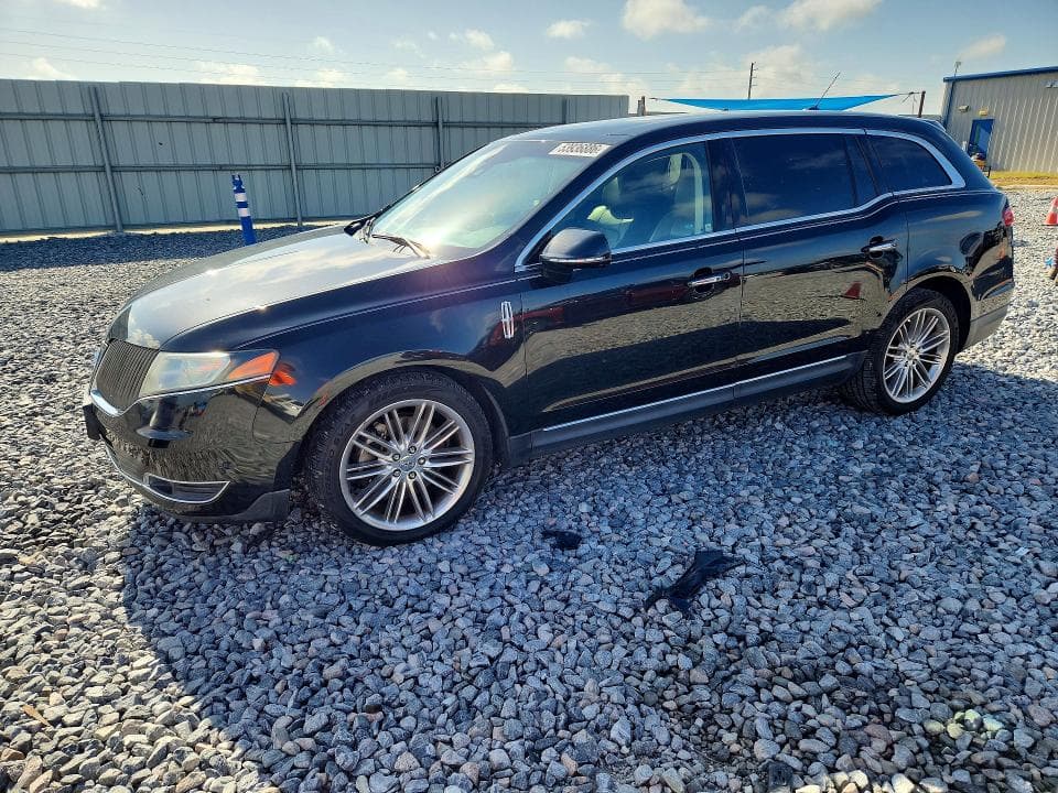 2013 LINCOLN MKT - 1