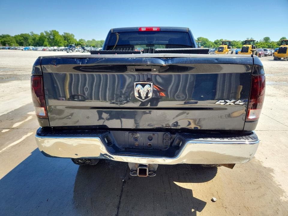 2018 RAM 2500 ST 6