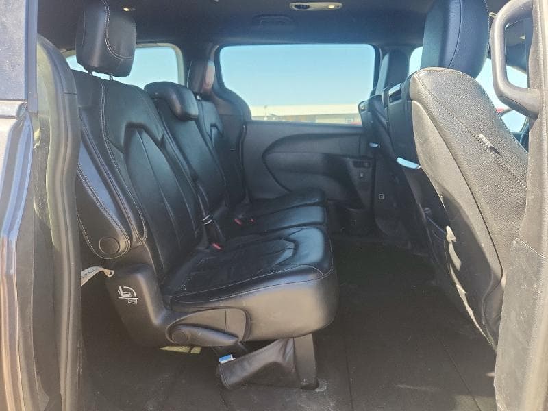 2019 CHRYSLER PACIFICA T 10