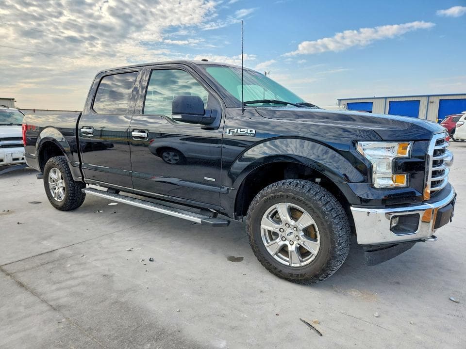 2017 FORD F150 SUPERCREW 4