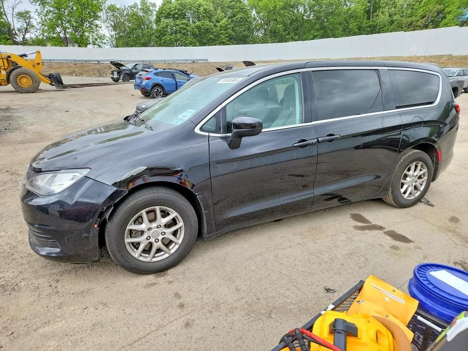 2017 CHRYSLER PACIFICA TOURING - 1