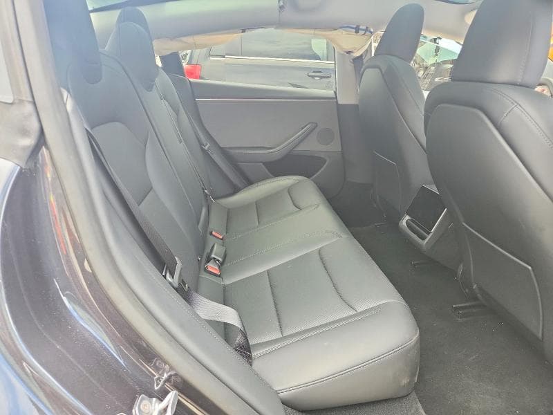 2025 TESLA MODEL 3 10