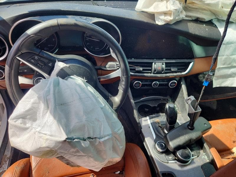 2017 ALFA ROMEO GIULIA TI 8