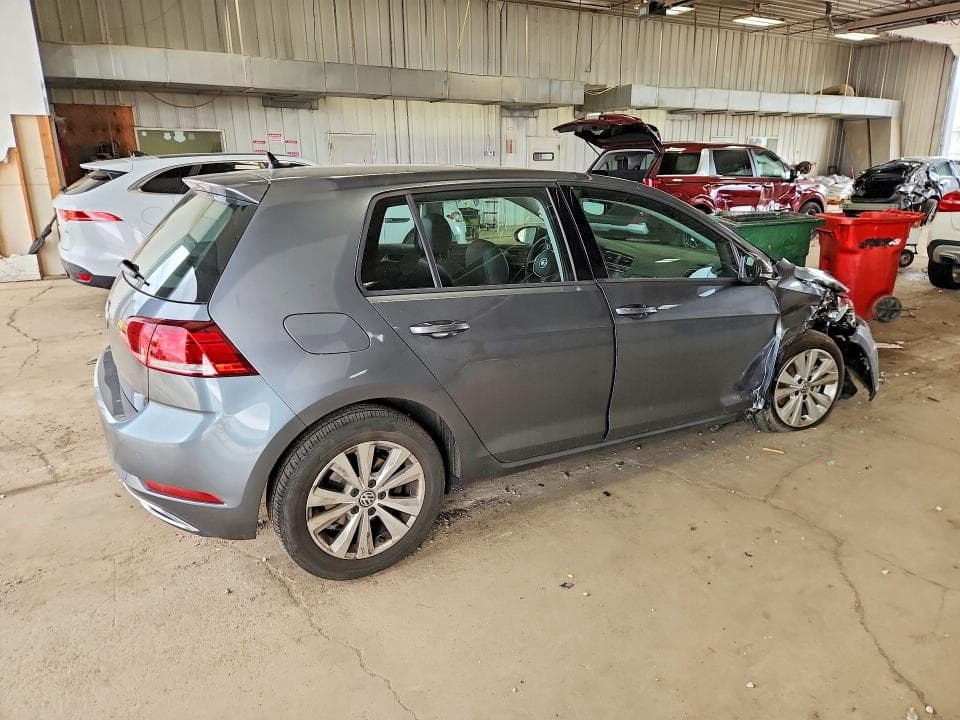 2021 VOLKSWAGEN GOLF 3