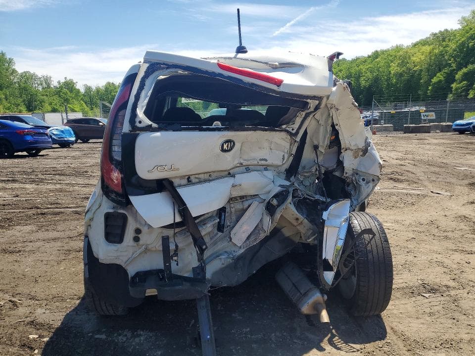2017 KIA SOUL + 6