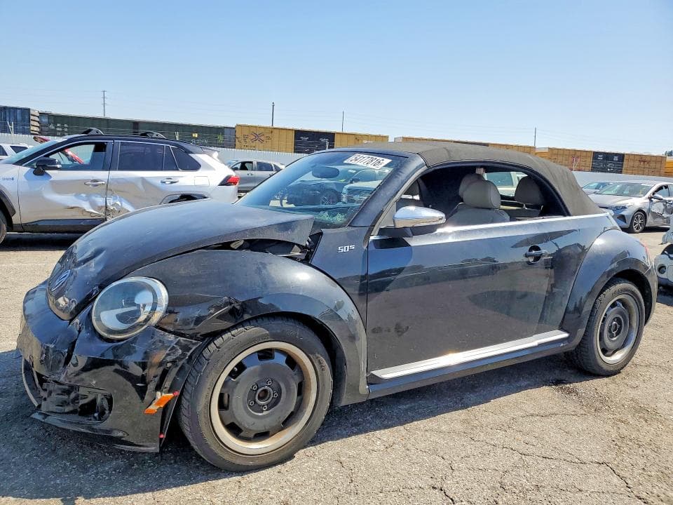 2013 VOLKSWAGEN BEETLE