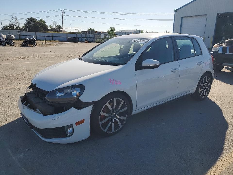 2014 VOLKSWAGEN GTI