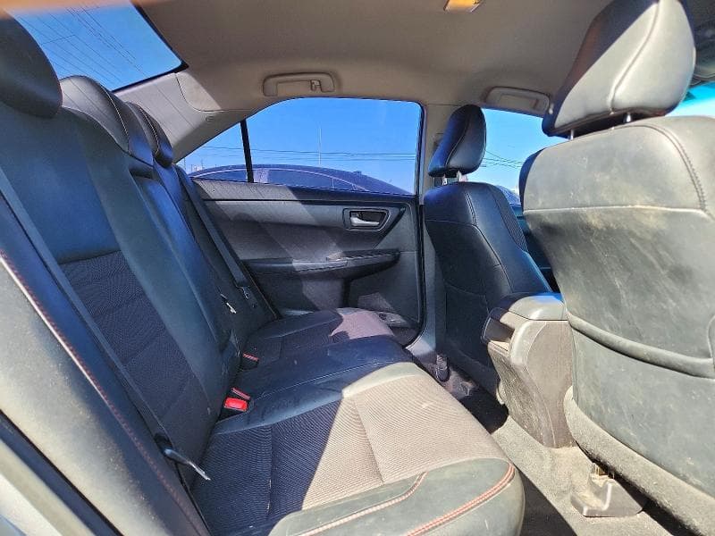 2017 TOYOTA CAMRY SE 10