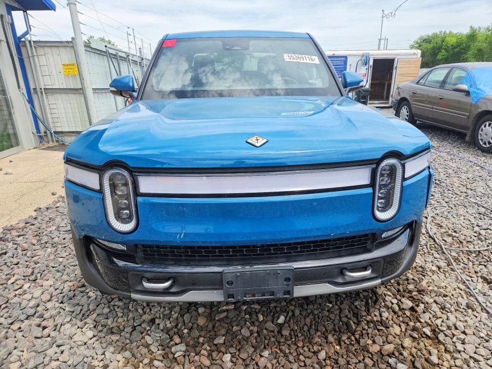 2023 RIVIAN R1T ADVENTURE 5
