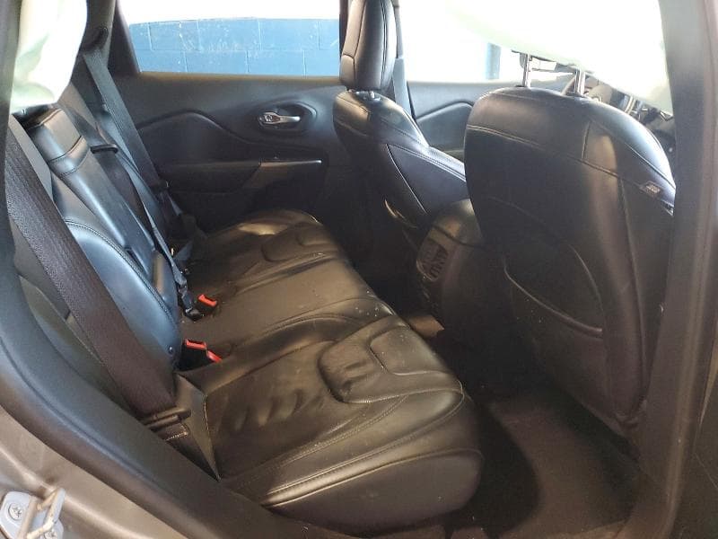 2019 JEEP CHEROKEE LIMITED 11