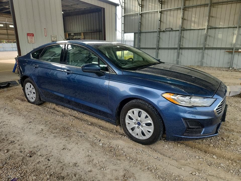 2019 FORD FUSION S 4