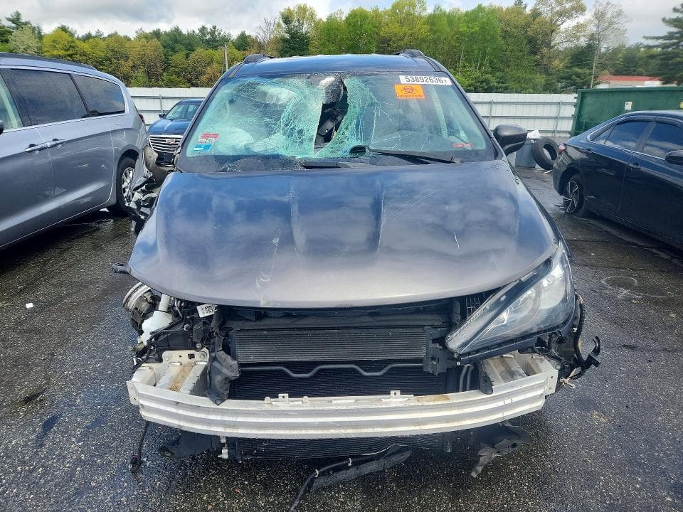 2021 CHRYSLER VOYAGER LXI 5