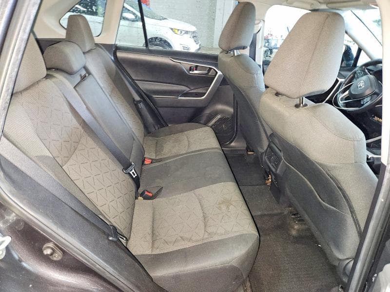 2023 TOYOTA RAV4 XLE 11