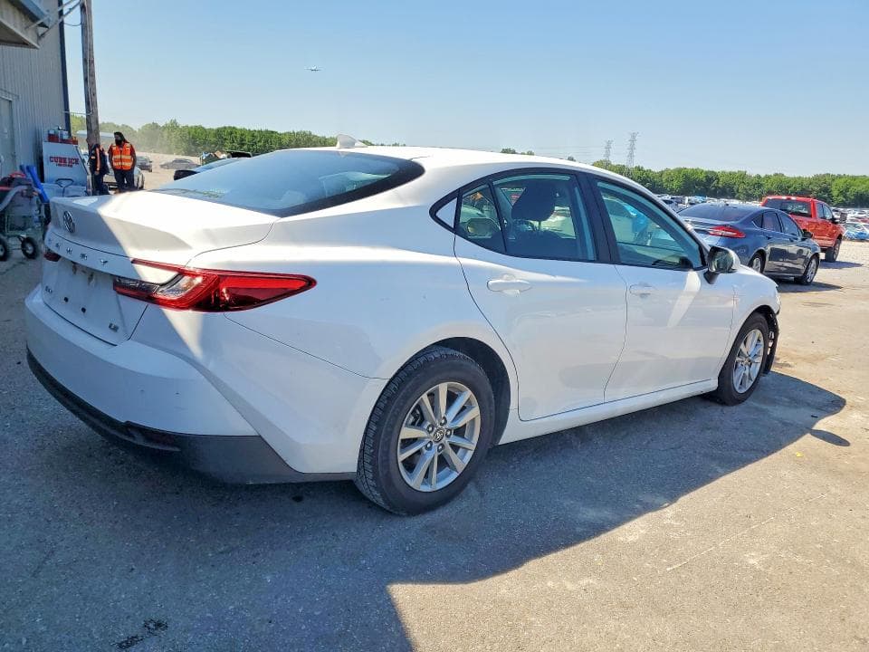 2025 TOYOTA CAMRY LE 3