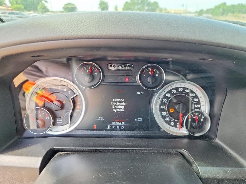 2019 RAM 1500 CLASSIC SLT 17