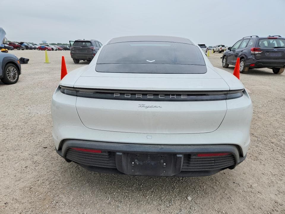 2023 PORSCHE TAYCAN 6