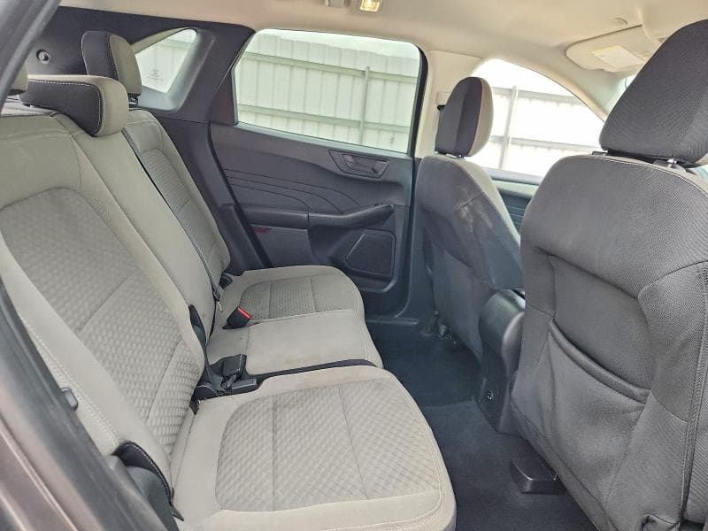 2022 FORD ESCAPE SE 11