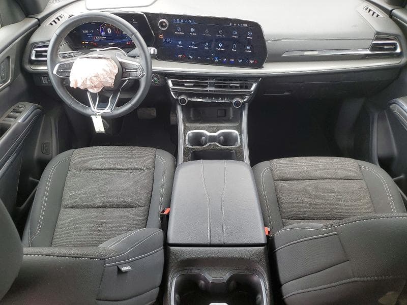 2025 CHEVROLET TRAVERSE LT 8