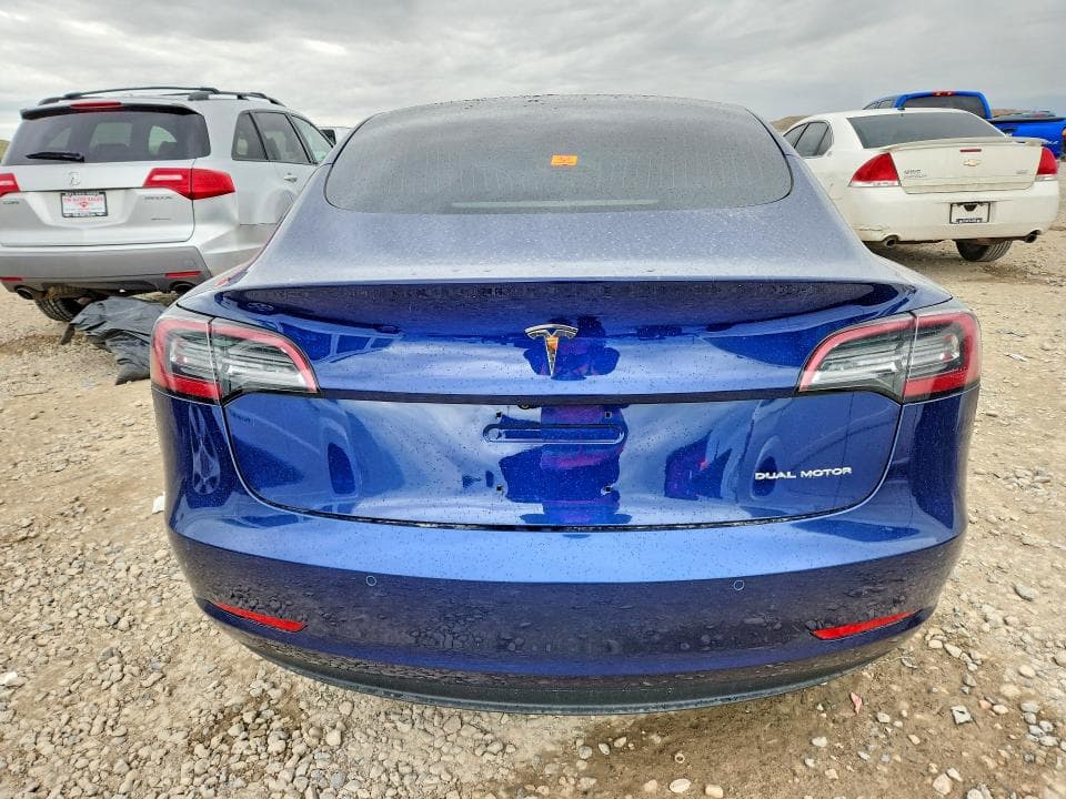 2018 TESLA MODEL 3 6