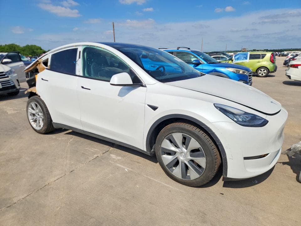 2022 TESLA MODEL Y 4