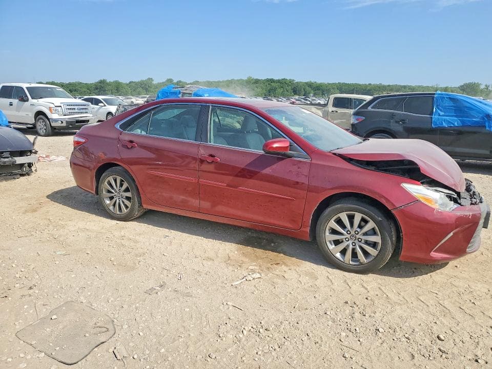 2017 TOYOTA CAMRY XLE 4