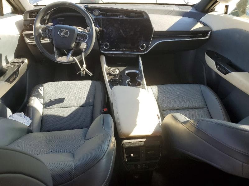 2023 LEXUS RZ 450E 8
