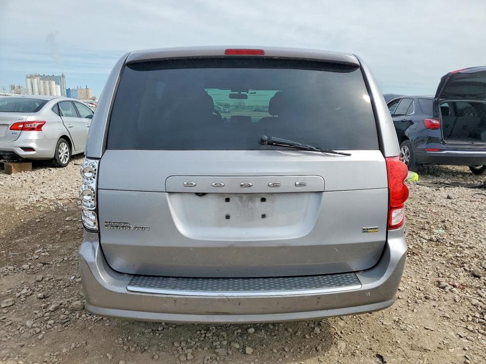 2018 DODGE GRAND CARAVAN SE 11