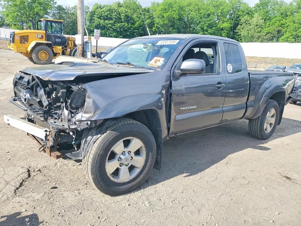 2011 TOYOTA TACOMA