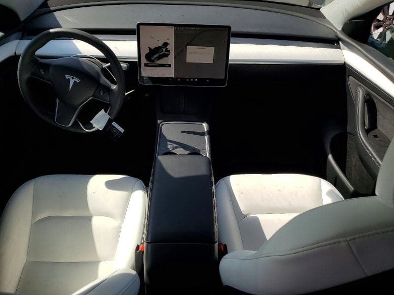 2022 TESLA MODEL Y 8