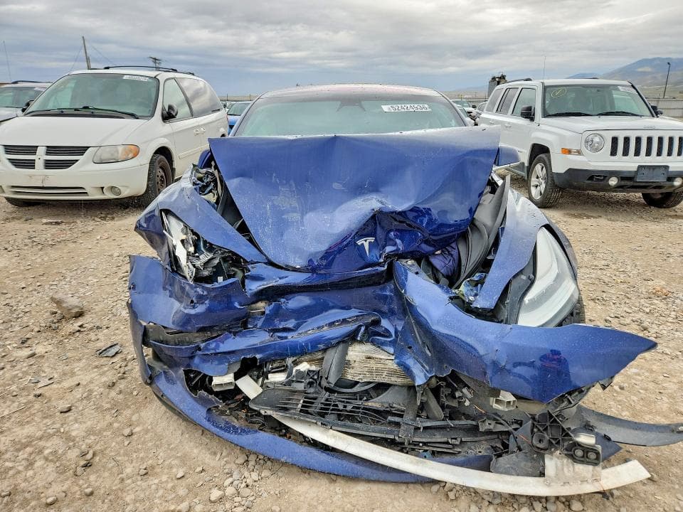 2018 TESLA MODEL 3 5