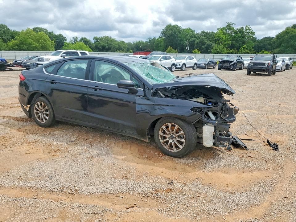 2018 FORD FUSION S 4