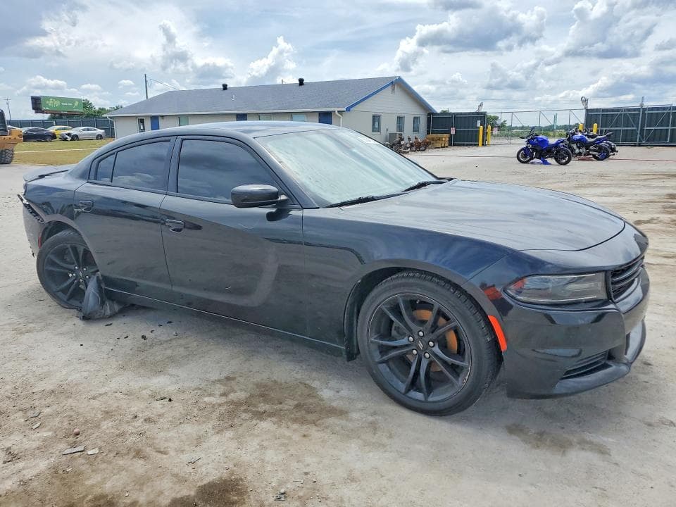 2018 DODGE CHARGER 4
